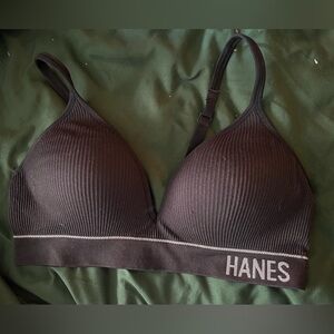 Black Hanes Seamless Contour bra